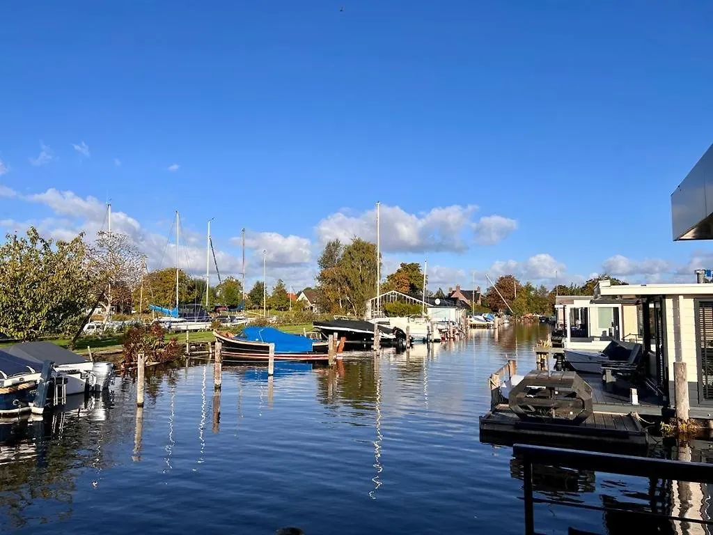 Hotel Quiet Waterloft Near Amsterdam And Schiphol Ws11 Aalsmeer Botel