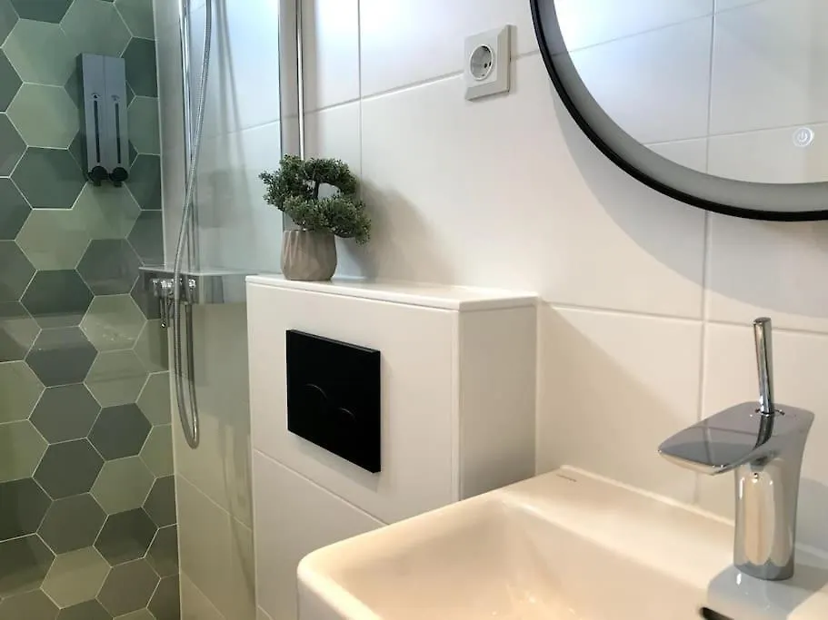 Botel Hotel Quiet Waterloft Near Amsterdam And Schiphol Ws11 Aalsmeer Niederlande