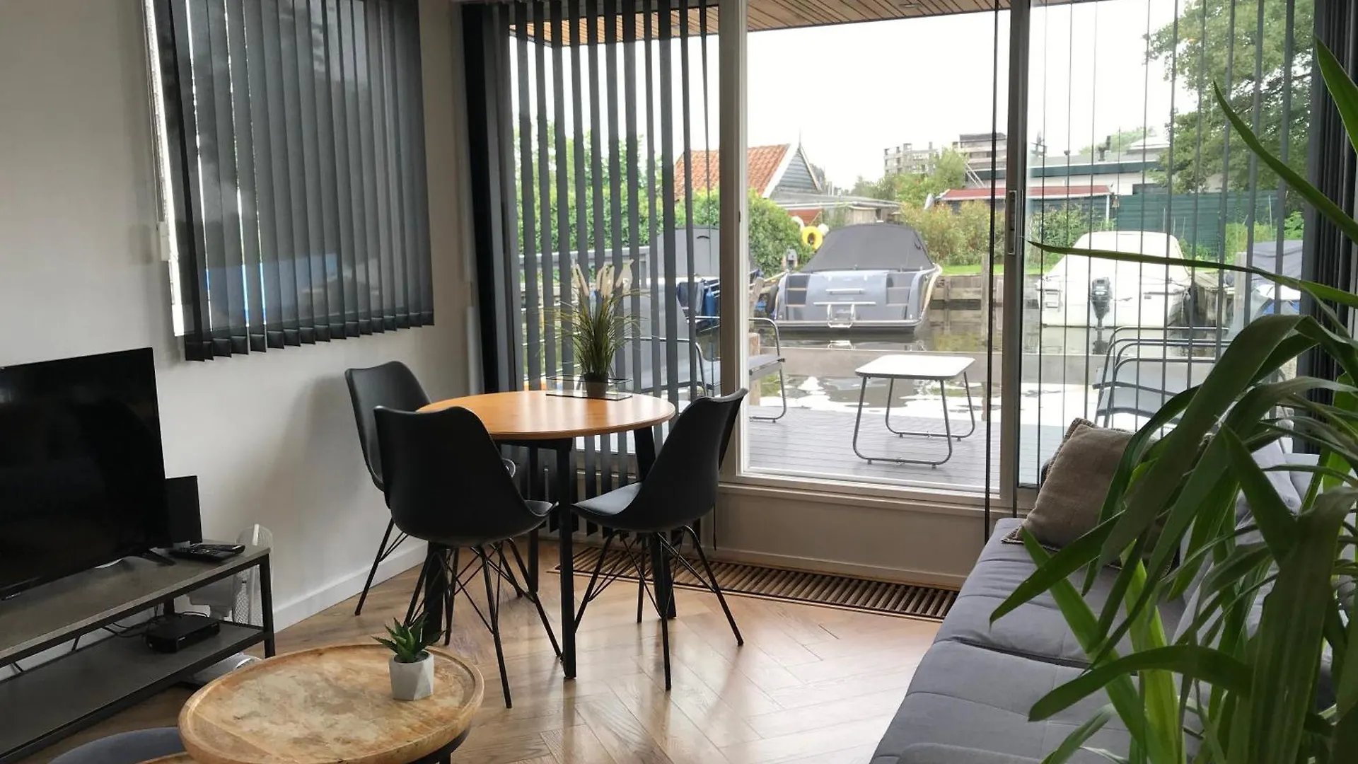 Hotel Quiet Waterloft Near Amsterdam And Schiphol Ws11 Aalsmeer Botel