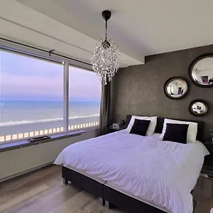  Apartment Ocean Breezeapartment: Wakeup 2 Sound Of The Waves
