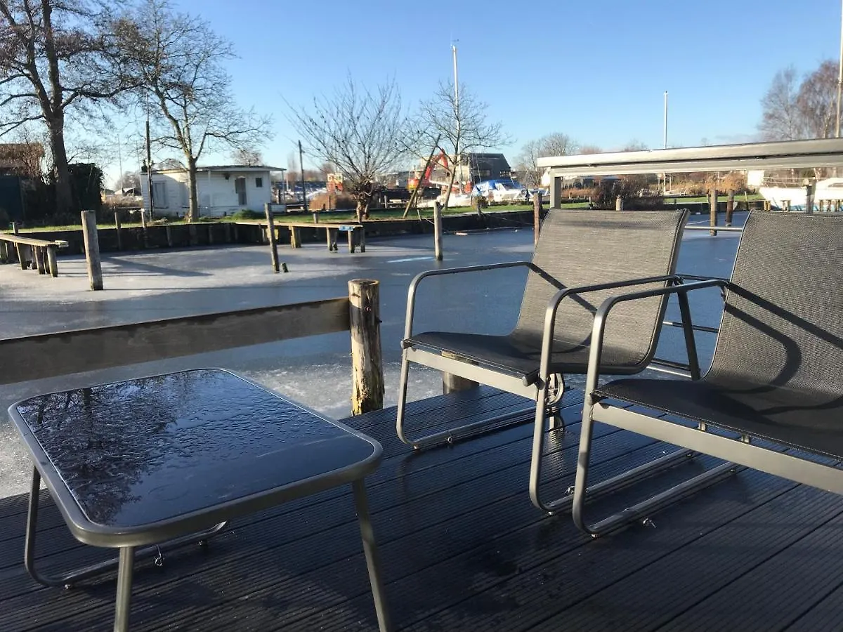 Botel Quiet Waterloft Near Amsterdam And Schiphol Ws11 Hotel Aalsmeer Nederland